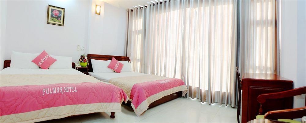 Fulmar Hotel Da Nang Exterior photo