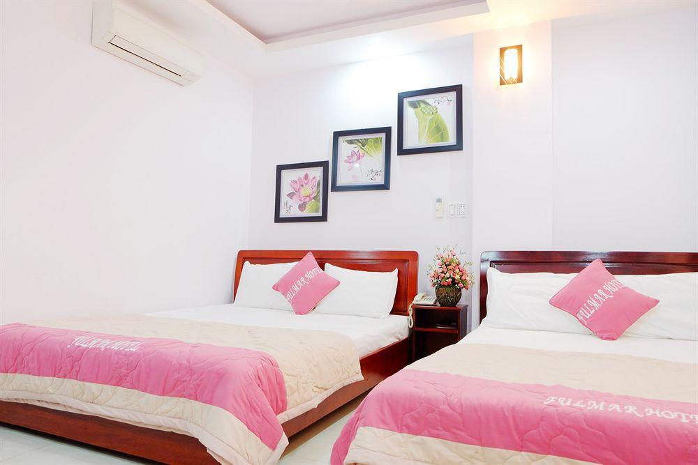 Fulmar Hotel Da Nang Exterior photo