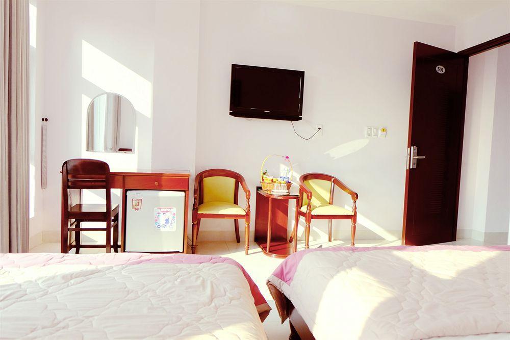 Fulmar Hotel Da Nang Exterior photo